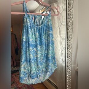 Lilly Pulitzer Blue and White Floral Women's Top